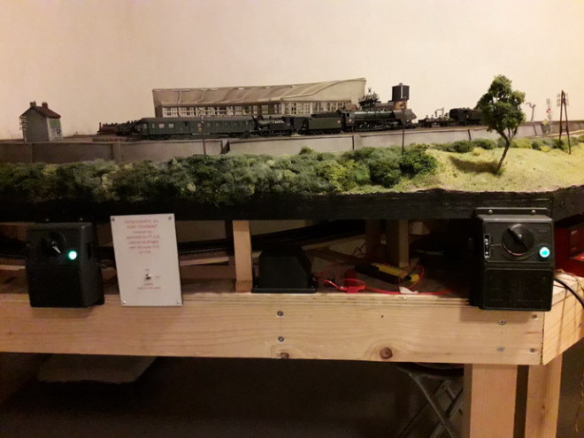 Maquette de trains electrique jouef  Model train layouts, Ho scale train  layout, Model trains