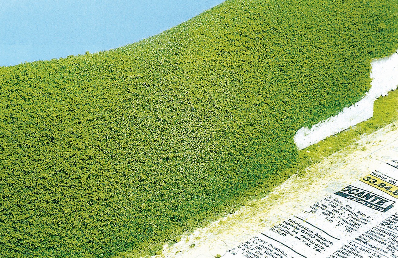 Tapis d'herbe de prairie vert moyen 200x230 mm NOCH 07291 - Toutes échelles